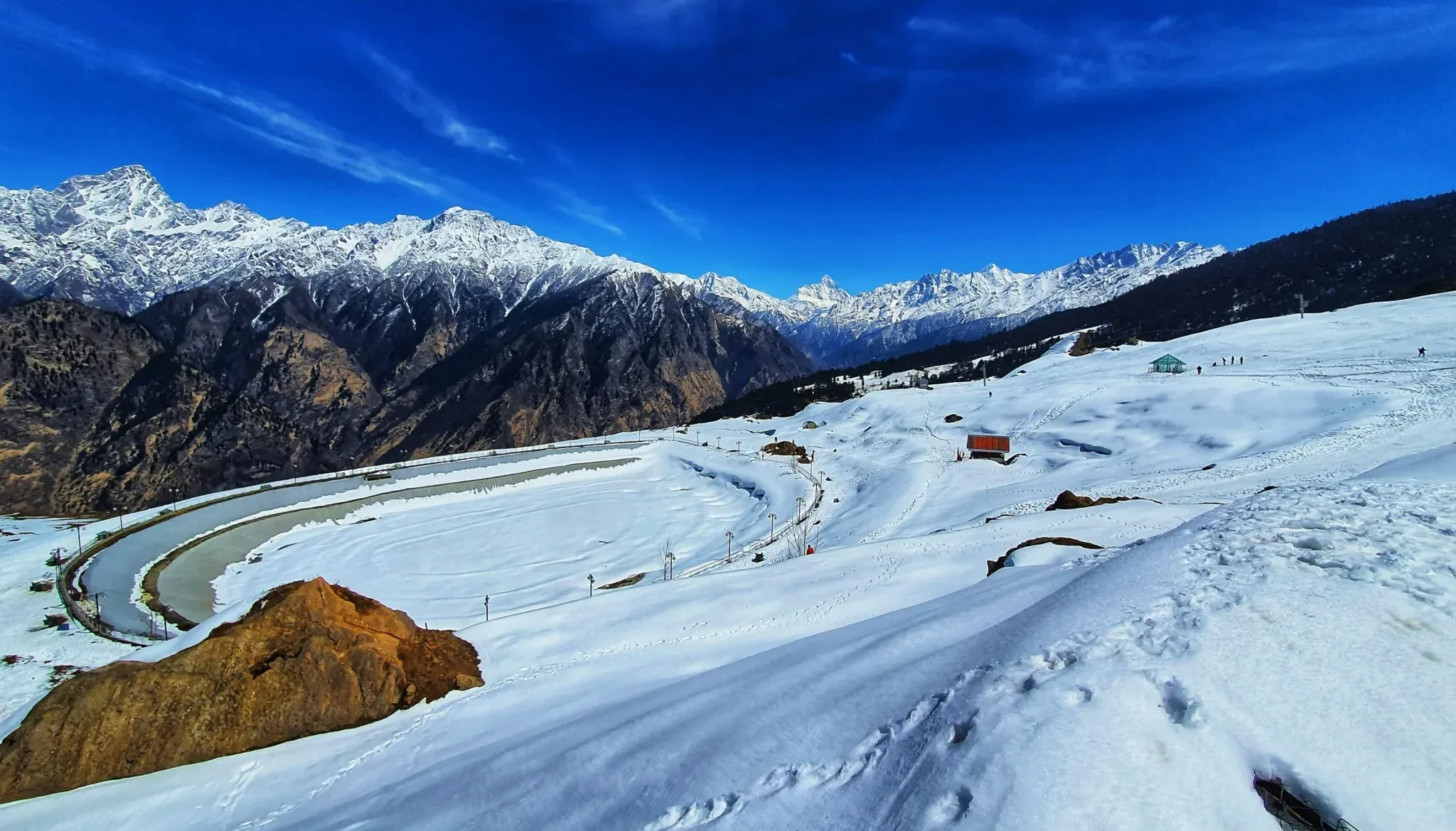 aniket-mandish-3cunzsPf3U4-unspl